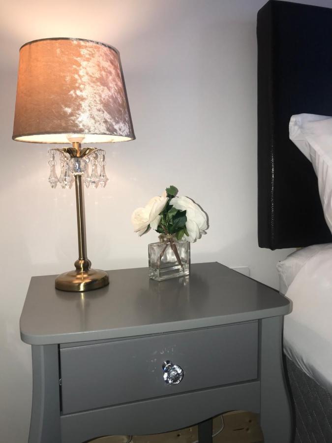 Trinity Apartments - 2B Studio Apt Waterford City ภายนอก รูปภาพ