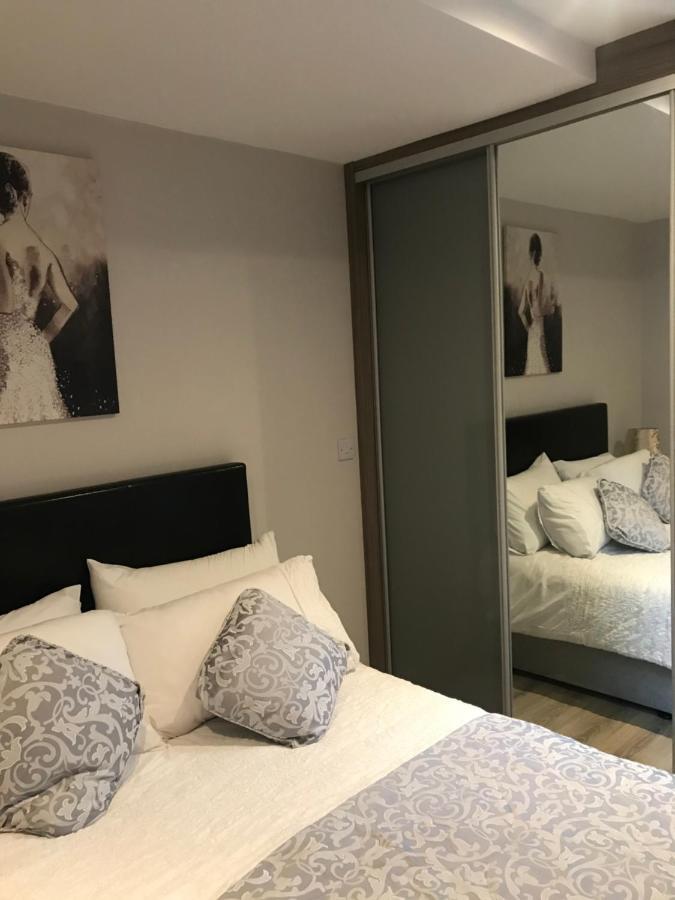 Trinity Apartments - 2B Studio Apt Waterford City ภายนอก รูปภาพ